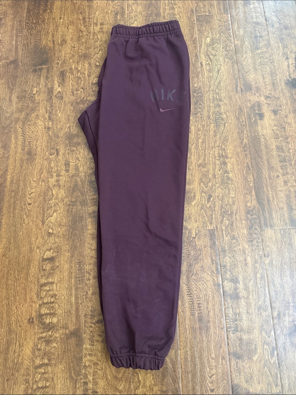 Nike Men’s Burgundy Jogger Sweatpants Size XL